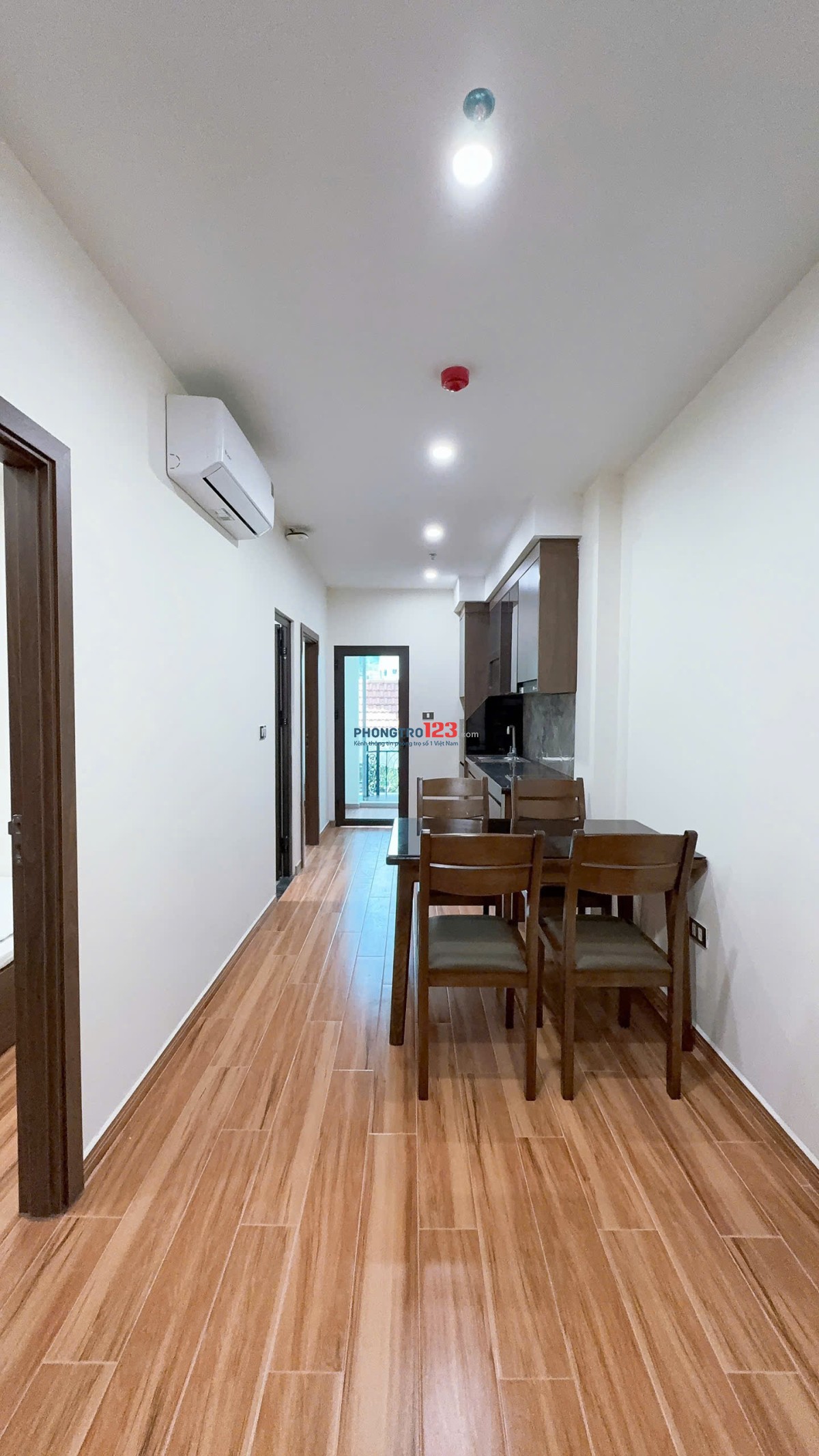 Chính chủ cho thuê 2 ngủ full đồ tại tây hồ, thoáng mát, sang trọng.