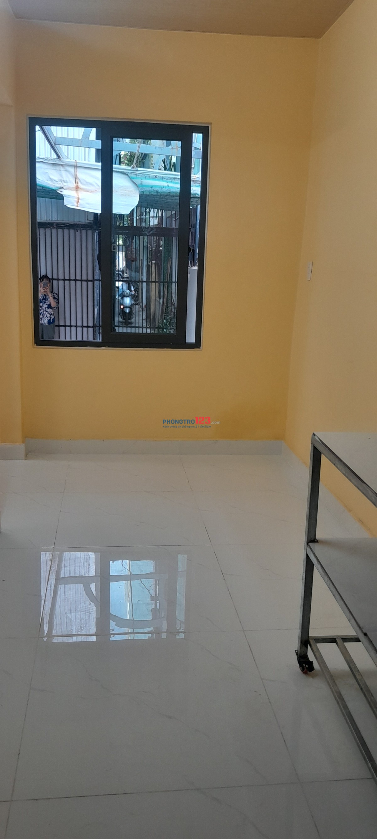 Cho thuê nhà nguyên căn tại trung tâm thành phố, gần bệnh viện đa khoa, trường học, siêu thị...T93m2