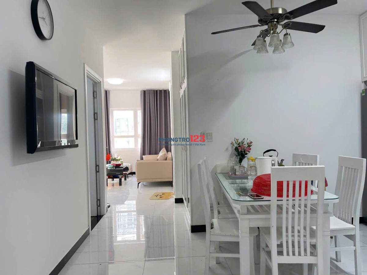 CC Central Plaza . Phạm Văn Hai . TB. DT 60m2 . 2PN Giá 13Tr5