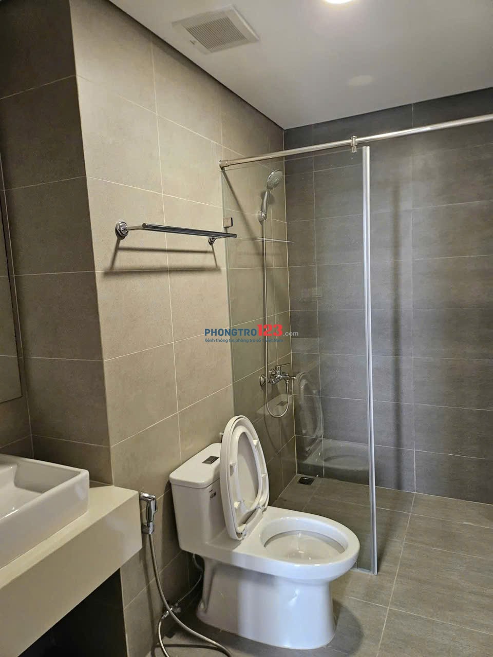 CC Phúc Yên 3 ,Phan Huy Ích ,TB. DT 70m2 2PN ,Full NT . Giá 9Tr