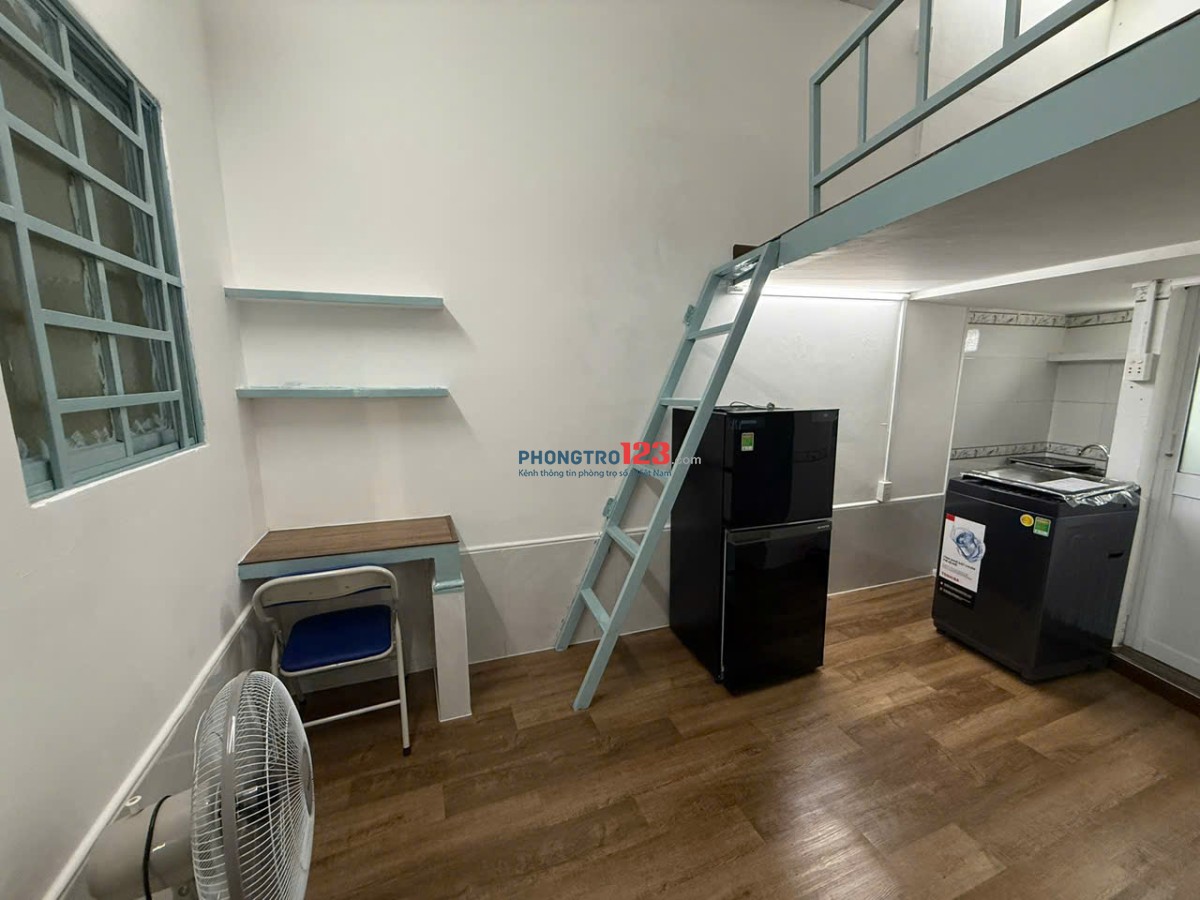 Cho thuê phòng gác lửng 30m² cực gần FTU2, UTH, Hutech, máy giặt riêng – Nguyễn Gia Trí, Bình Thạnh