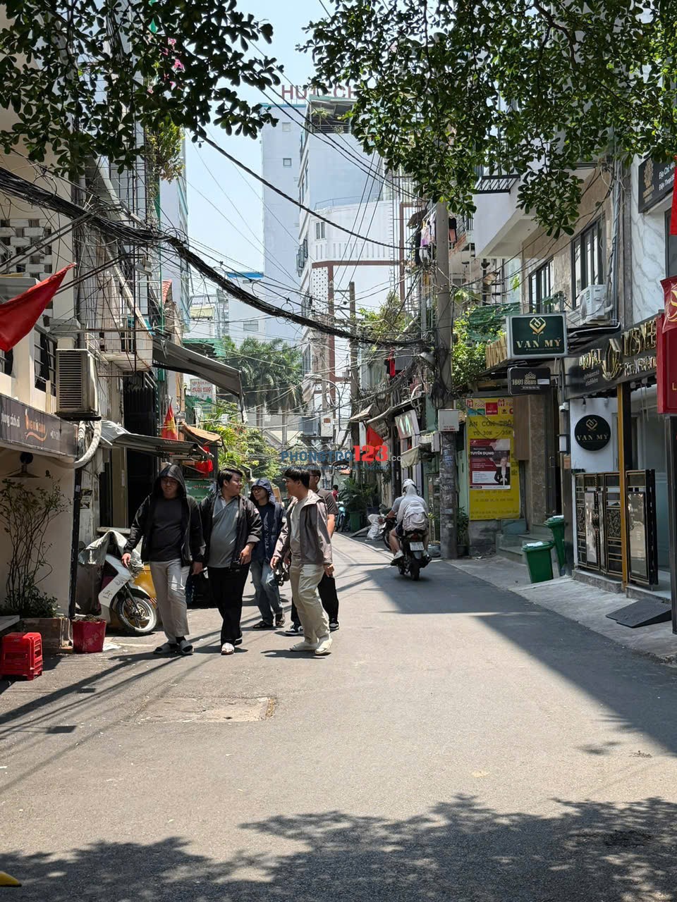Cho thuê phòng gác lửng 30m² cực gần FTU2, UTH, Hutech, máy giặt riêng – Nguyễn Gia Trí, Bình Thạnh
