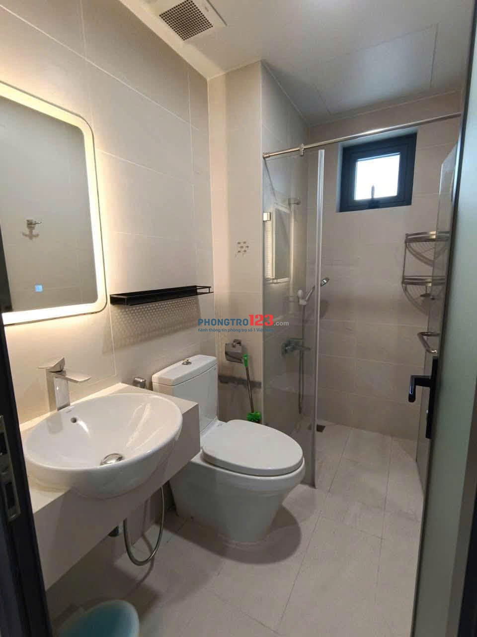 Chung cư Bàu Cát 2, 3PN, Ko nội thất 90m2, giá thuê 11,5 tr/tháng.