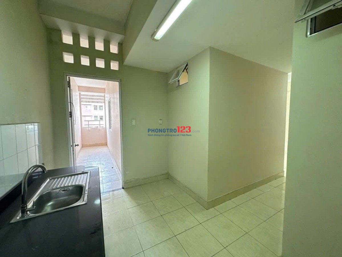 Chung cư Bưu Điện-Lý Thường Kiệt: căn 3p ngủ, 2wc, giá 11tr/tháng