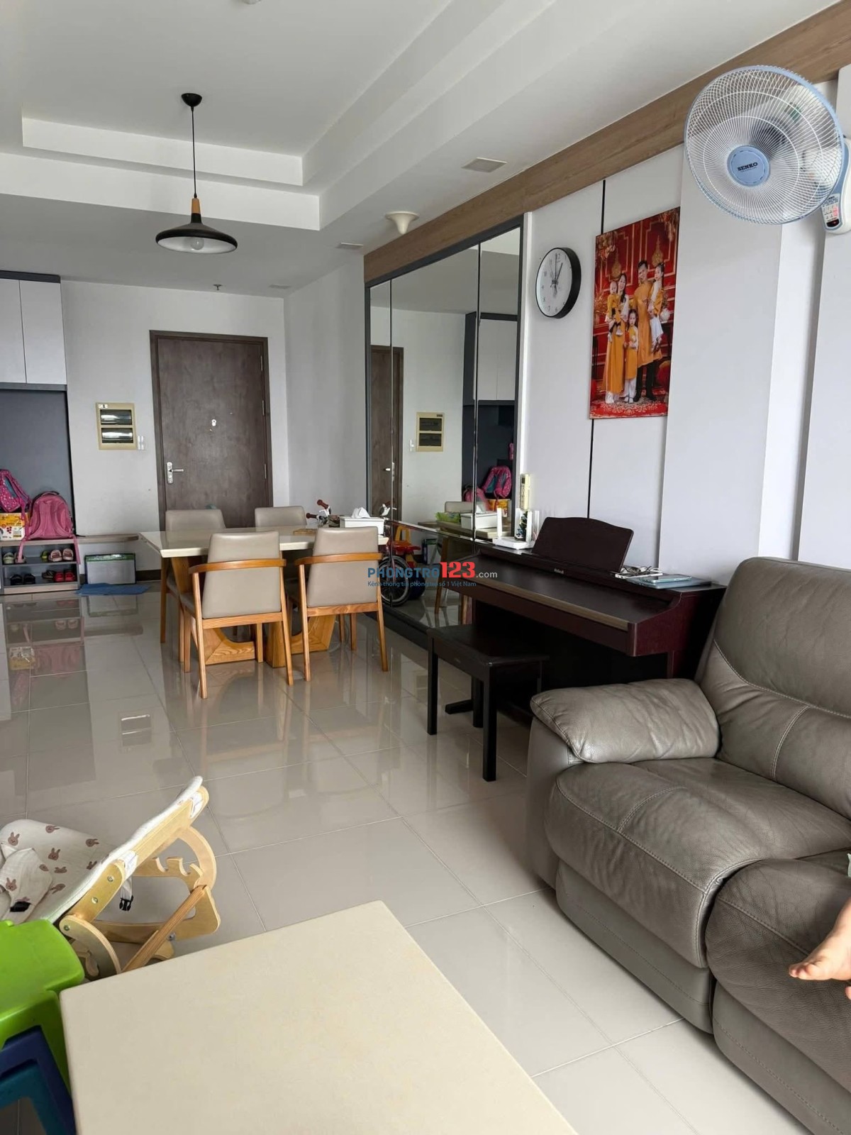 Cho thuê chung cư Phú Thọ - Căn góc 3PN, Full nội thất, giá 14tr/tháng