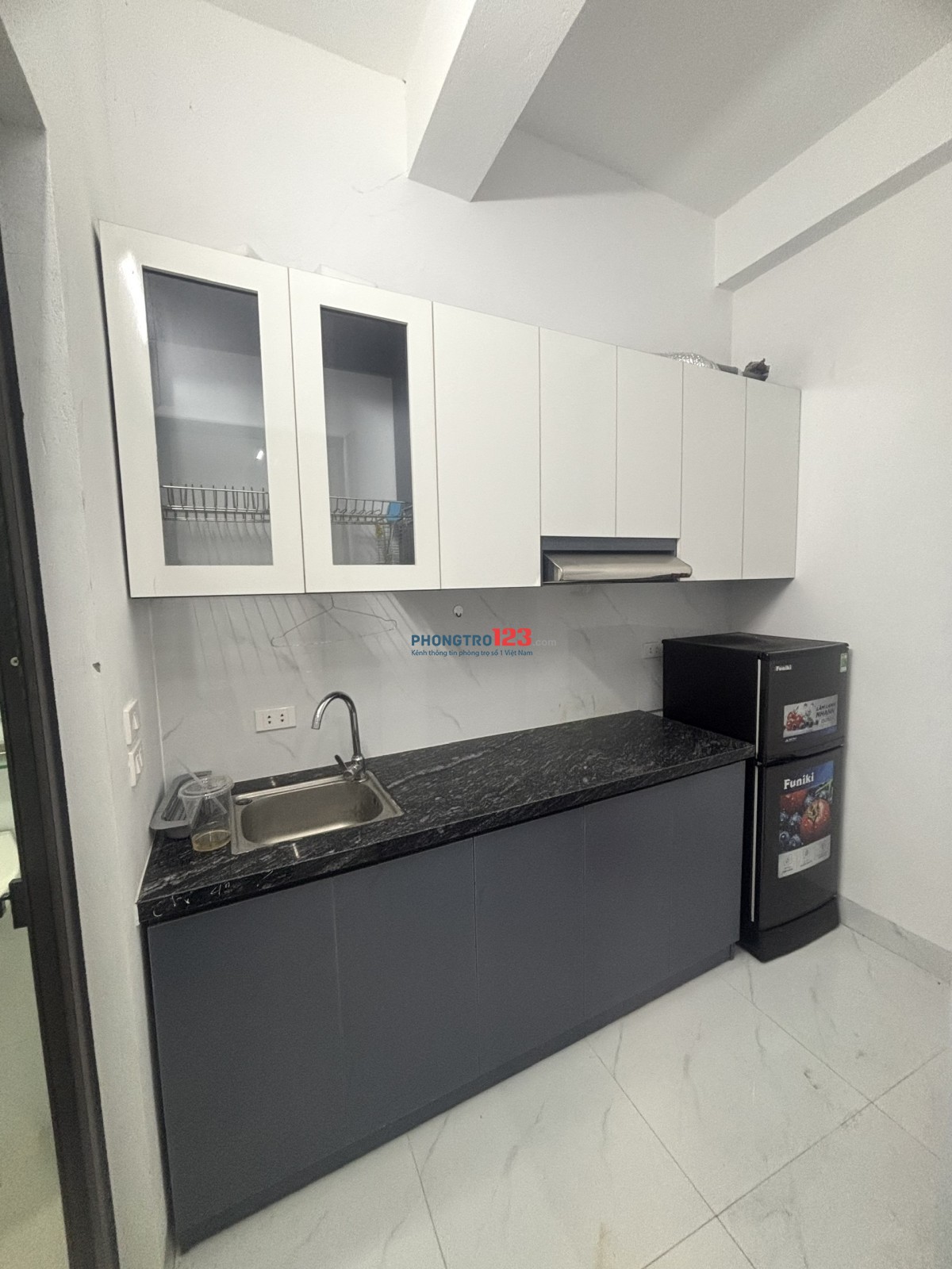 Tìm 2 người ở ghép địa chỉ: 333/40/4 xuân đỉnh