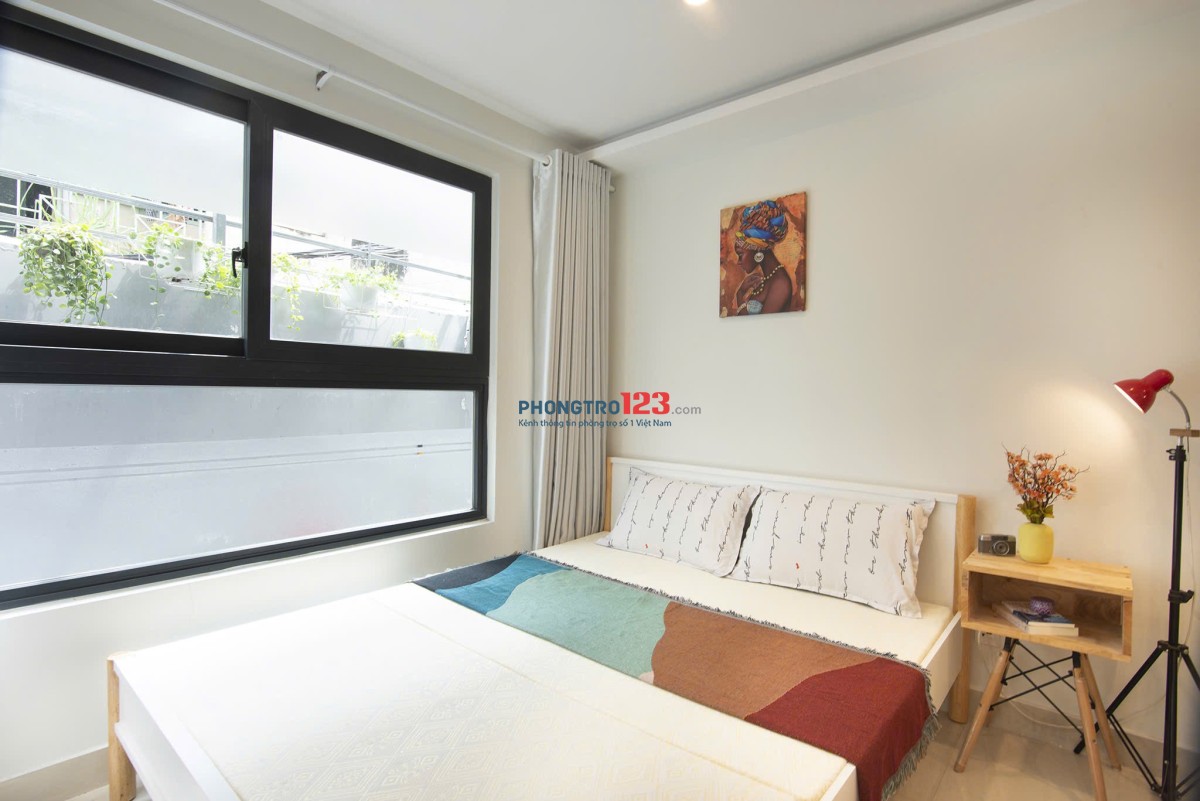 Cho thuê căn hộ cửa sổ trời thang máy gần chợ bà Chiểu
