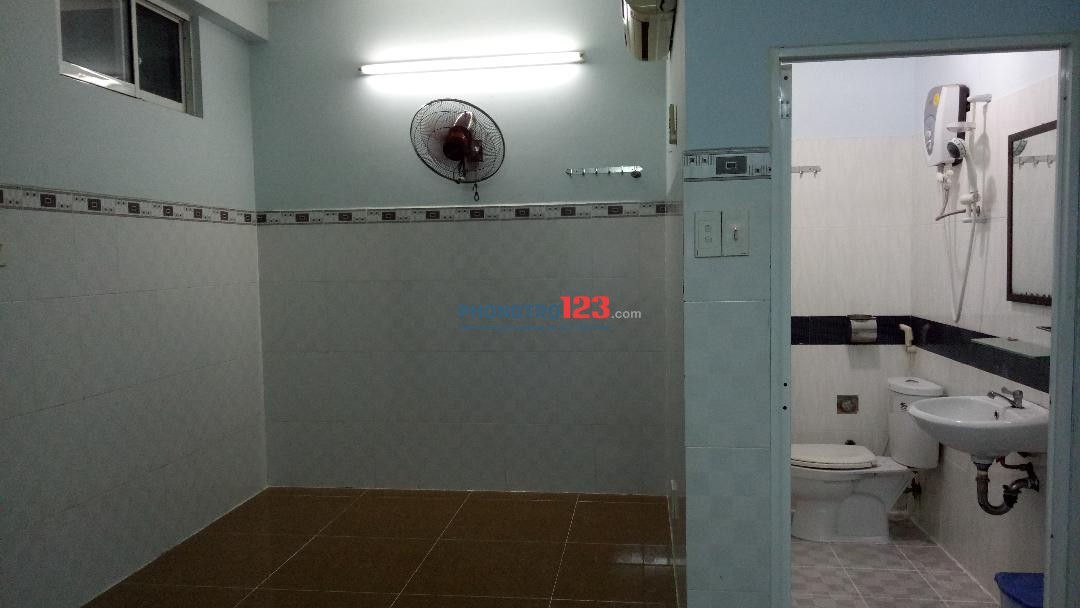 Phòng trọ quận 4 cũ Tiện nghi an ninh