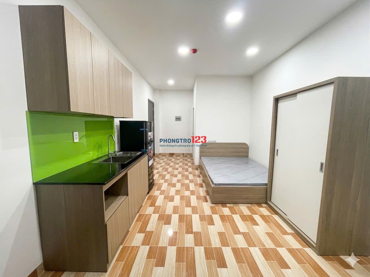 CHDV đi bộ tới UMT, ngay cát lái, 4tr7 siêu rộng 30m2 full nt có ban công (30/8 ở được)