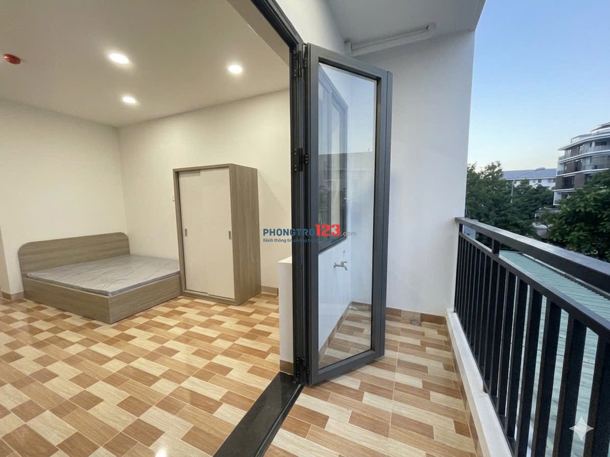 CHDV đi bộ tới UMT, ngay cát lái, 4tr7 siêu rộng 30m2 full nt có ban công (30/8 ở được)