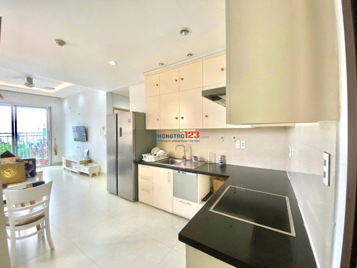 Central Plaza-Ban công, Nội thất cao cấp, 80m2 ,2PN Giá thuê 13.5 tr/tháng
