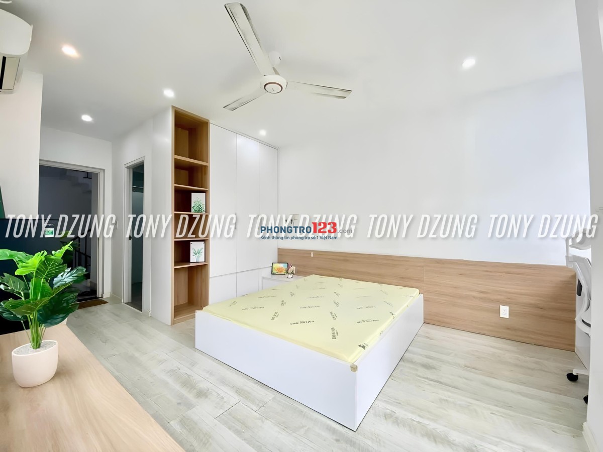 STUDIO BAN CÔNG SIÊU THOÁNG - CỬA SỔ LỚN TÁCH BẾP - FULL NỘI THẤT - SÁT ĐH CÔNG NGHIỆP