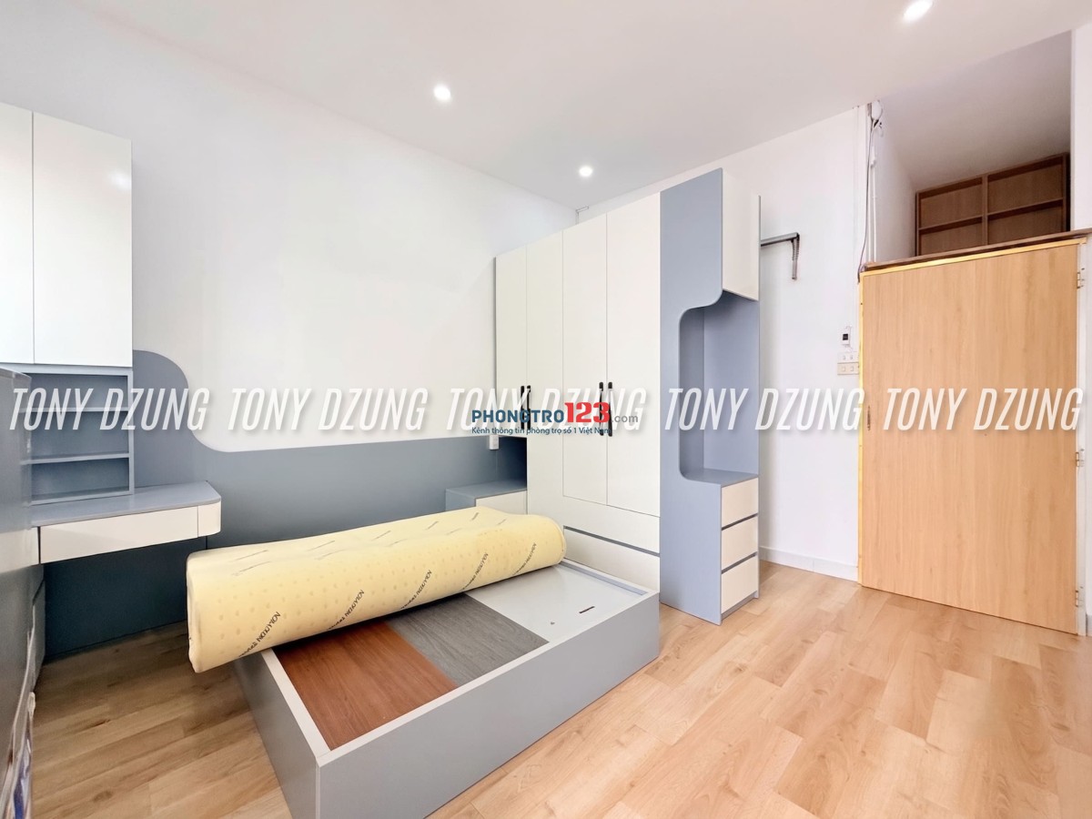 PHÒNG FULL NỘI THẤT - BAN CÔNG, CỬA SỔ LỚN CỰC THOÁNG - GẦN EMART PHAN VĂN TRỊ