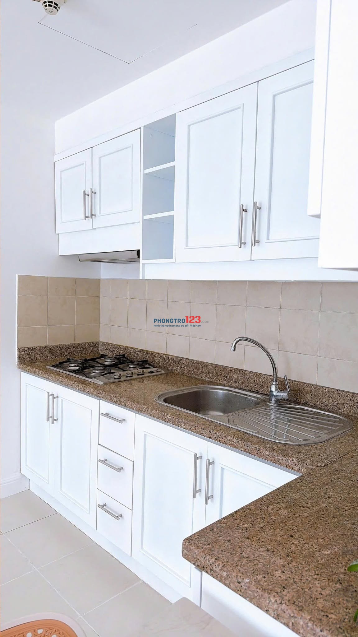 Cho thuê chung cư Ruby Garden, 02 Nguyễn Sỹ Sách - 2PN, NTCB giá thuê 10tr/tháng