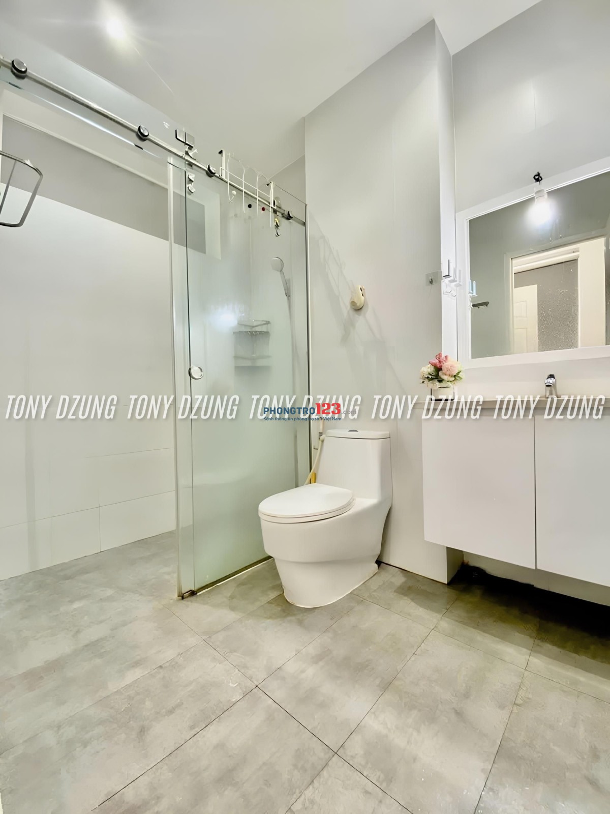 STUDIO BAN CÔNG SIÊU THOÁNG - CỬA SỔ LỚN TÁCH BẾP - FULL NỘI THẤT - SÁT ĐH CÔNG NGHIỆP