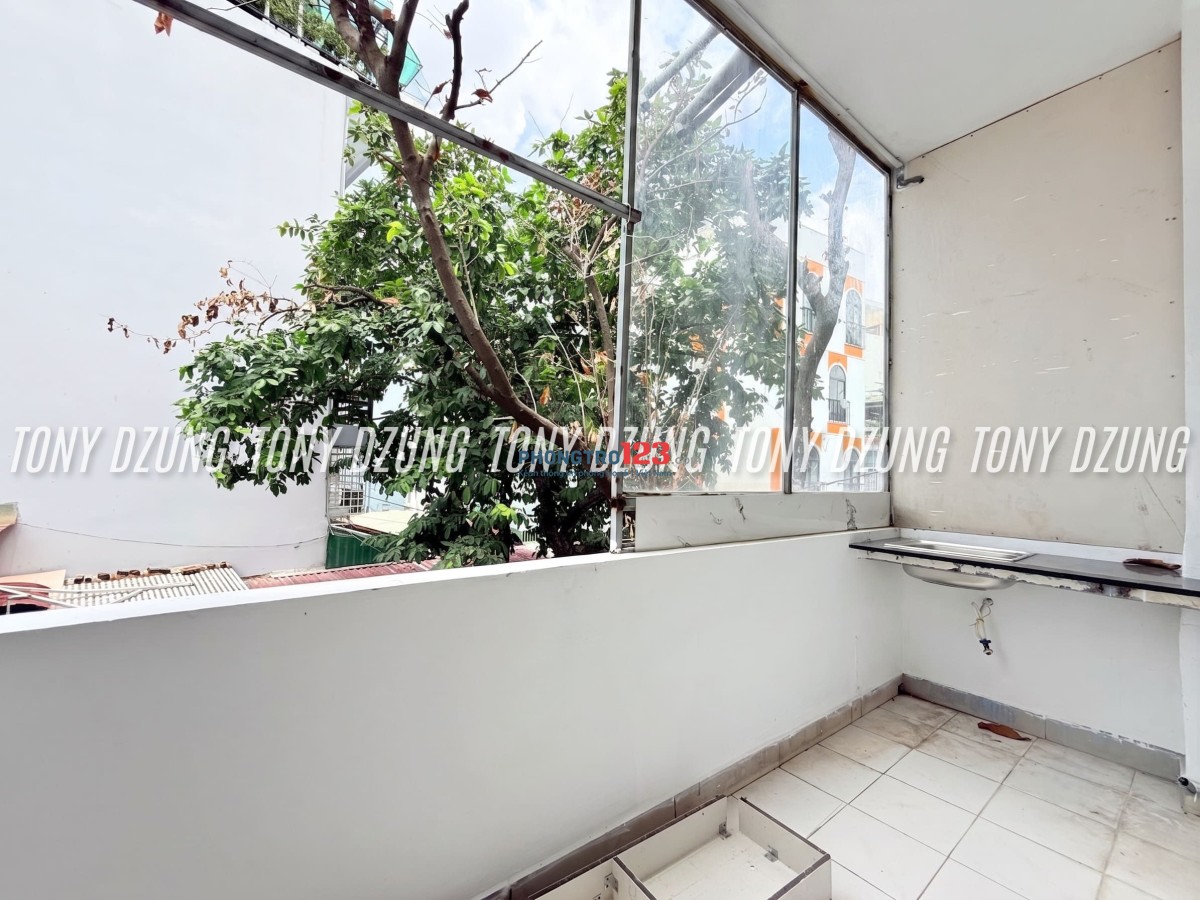 PHÒNG FULL NỘI THẤT - BAN CÔNG, CỬA SỔ LỚN CỰC THOÁNG - GẦN EMART PHAN VĂN TRỊ