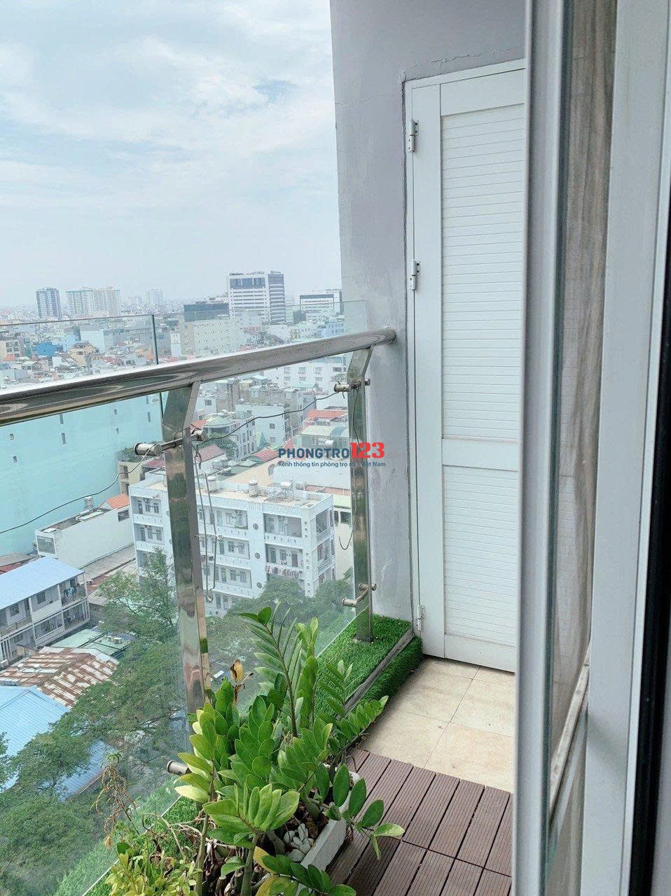 Cho thuê Carillon 3- rộng 89m2, 2p ngủ, 2wc,căn góc 12tr/tháng