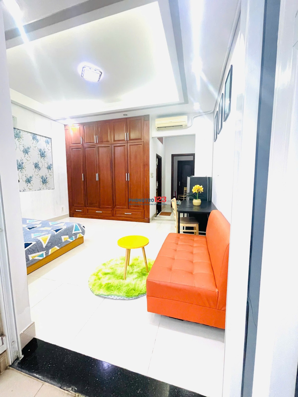Cho thuê phòng có ban công & cửa sổ lớn, full tiện nghi Q. Phú Nhuận gần UFM