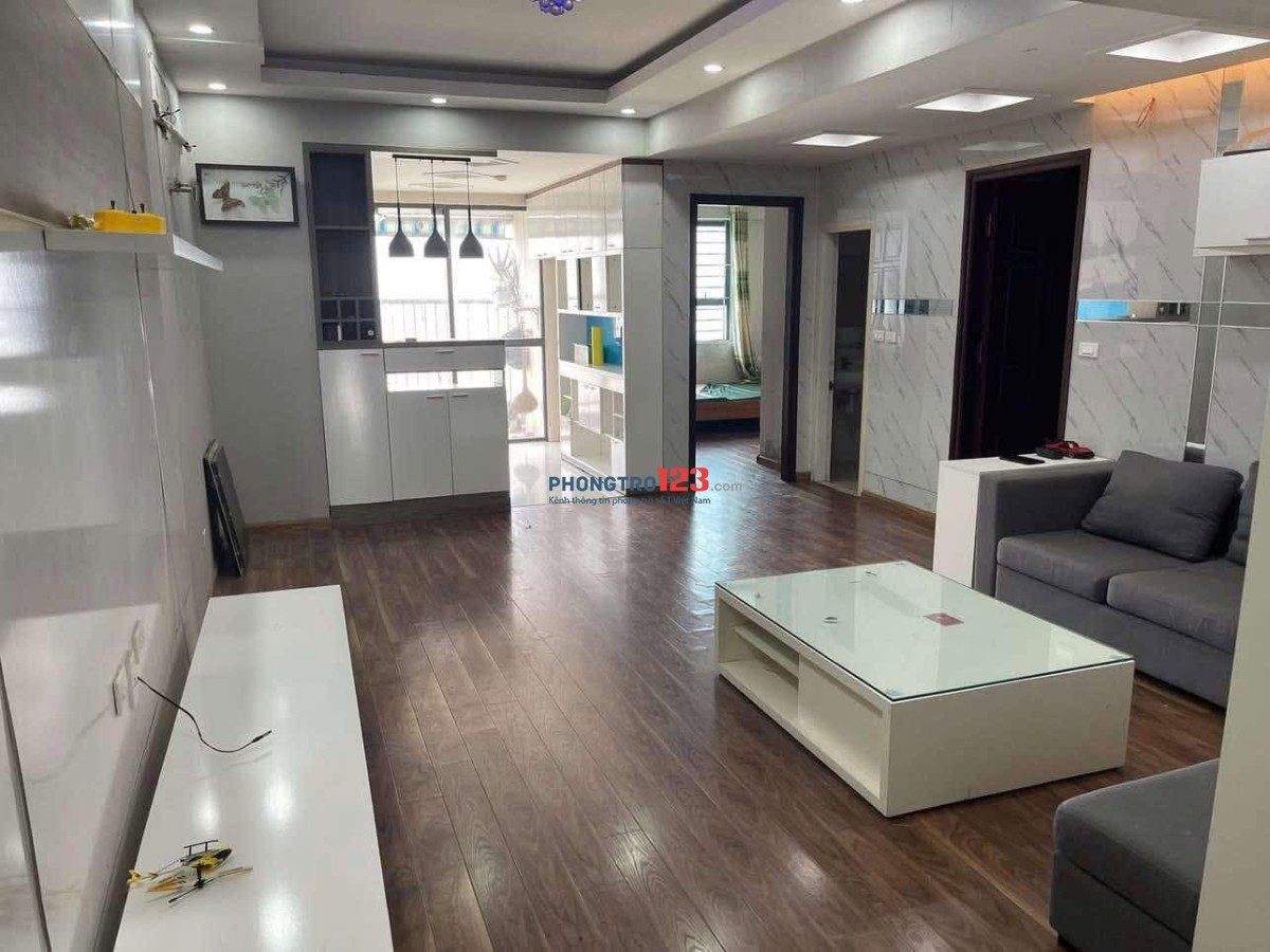 Cho thuê chung cư Sky Center, Phổ Quang - Căn 2PN, Full NT giá thuê 15tr/tháng
