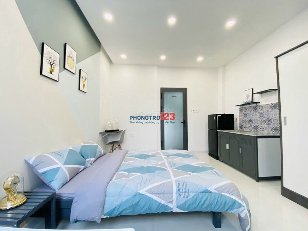 NGAY CHỢ TÂN MỸ, GẦN ĐH UFM, PHÒNG CỬA SỔ ĐÓN NẮNG, THANG MÁY BẢO VỆ