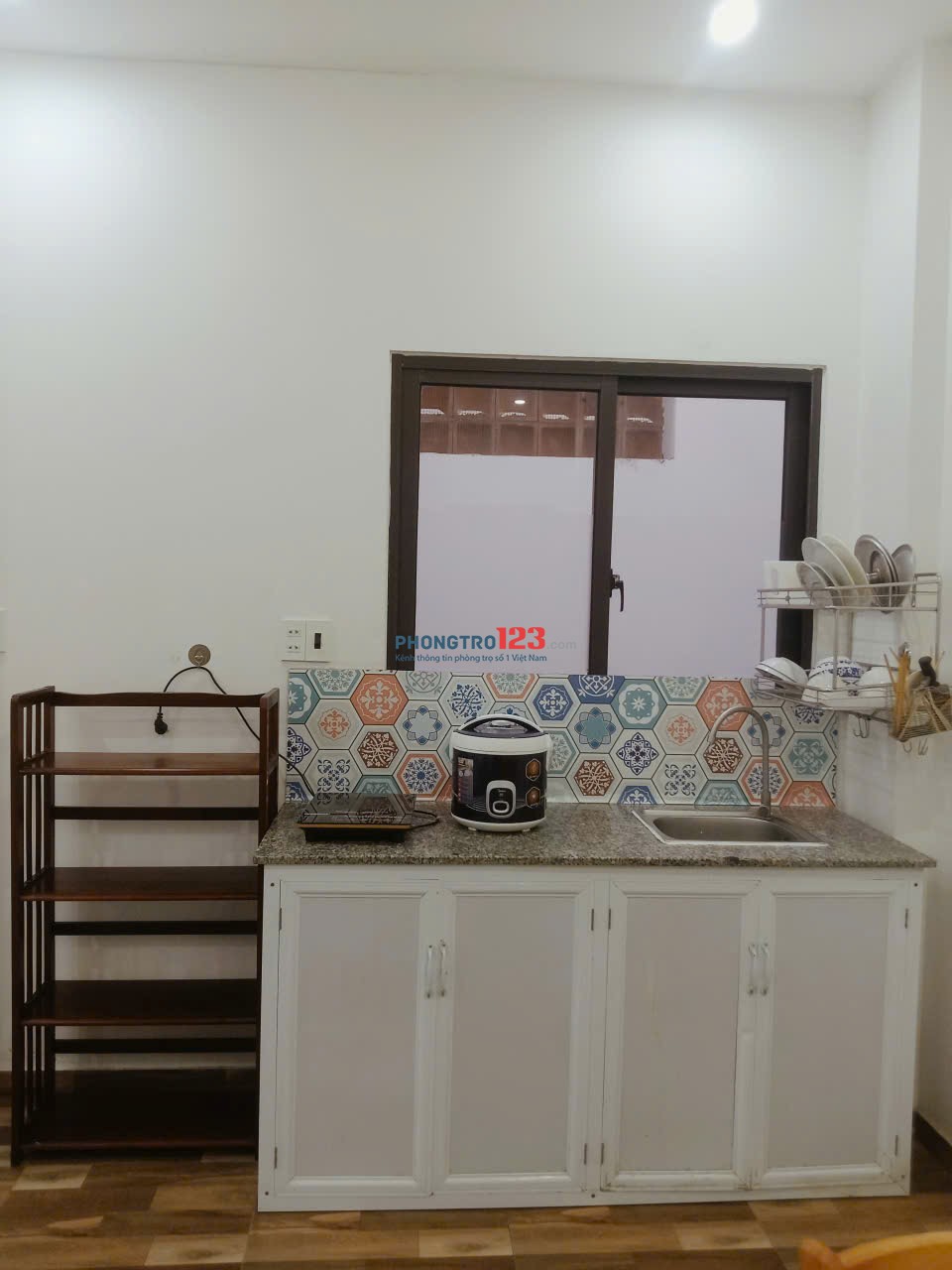 Cho thuê căn hộ 45m2 đường Nguyễn Văn Thoại.