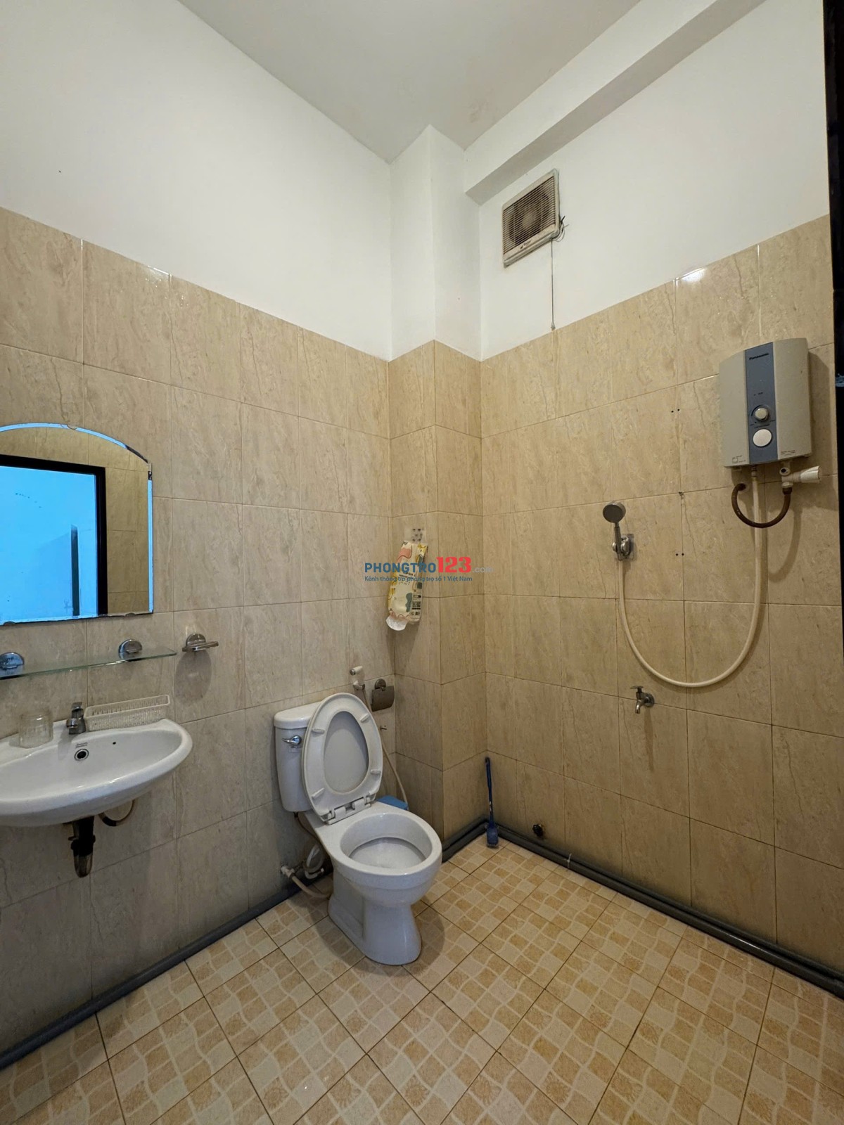 Cho thuê Căn hộ riêng tiện nghi full nội thất 1pn 1nvs có thể dọn vào ở ngay Bình Thạnh