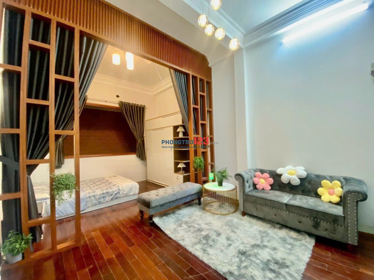 FULL NỘI THẤT TÁCH BẾP CHU VĂN AN SIÊU RỘNG GẦN CÁC TRƯỜNG ĐẠI HỌC DI CHUYỂN QUA TRUNG TÂM THUẬN LỢI