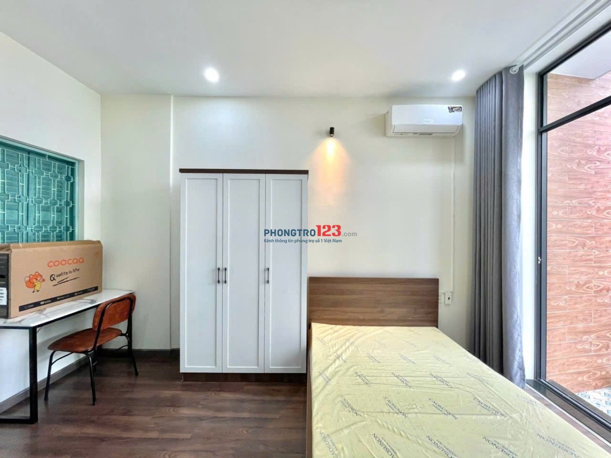 Căn Hộ Cho Thuê Bình Thạnh Ful Nội Thất Có Ban Công, Cửa Sổ – Gần Hàng Xanh, Bà Chiểu