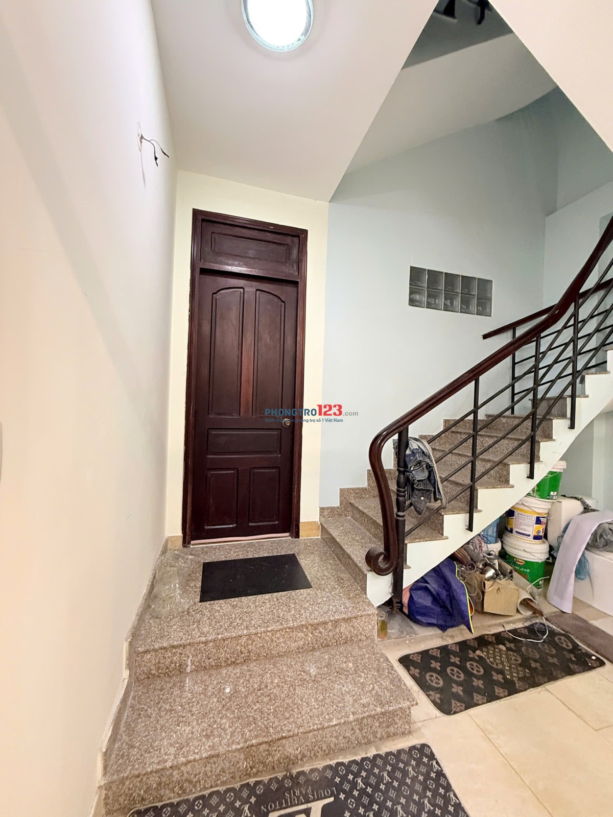 Chỉ 6tr, phòng (TRỆT) mới sơn đẹp Trần Thị Ngôi Quận 8. (28m2), WC, full nội thất, giờ giấc tự do