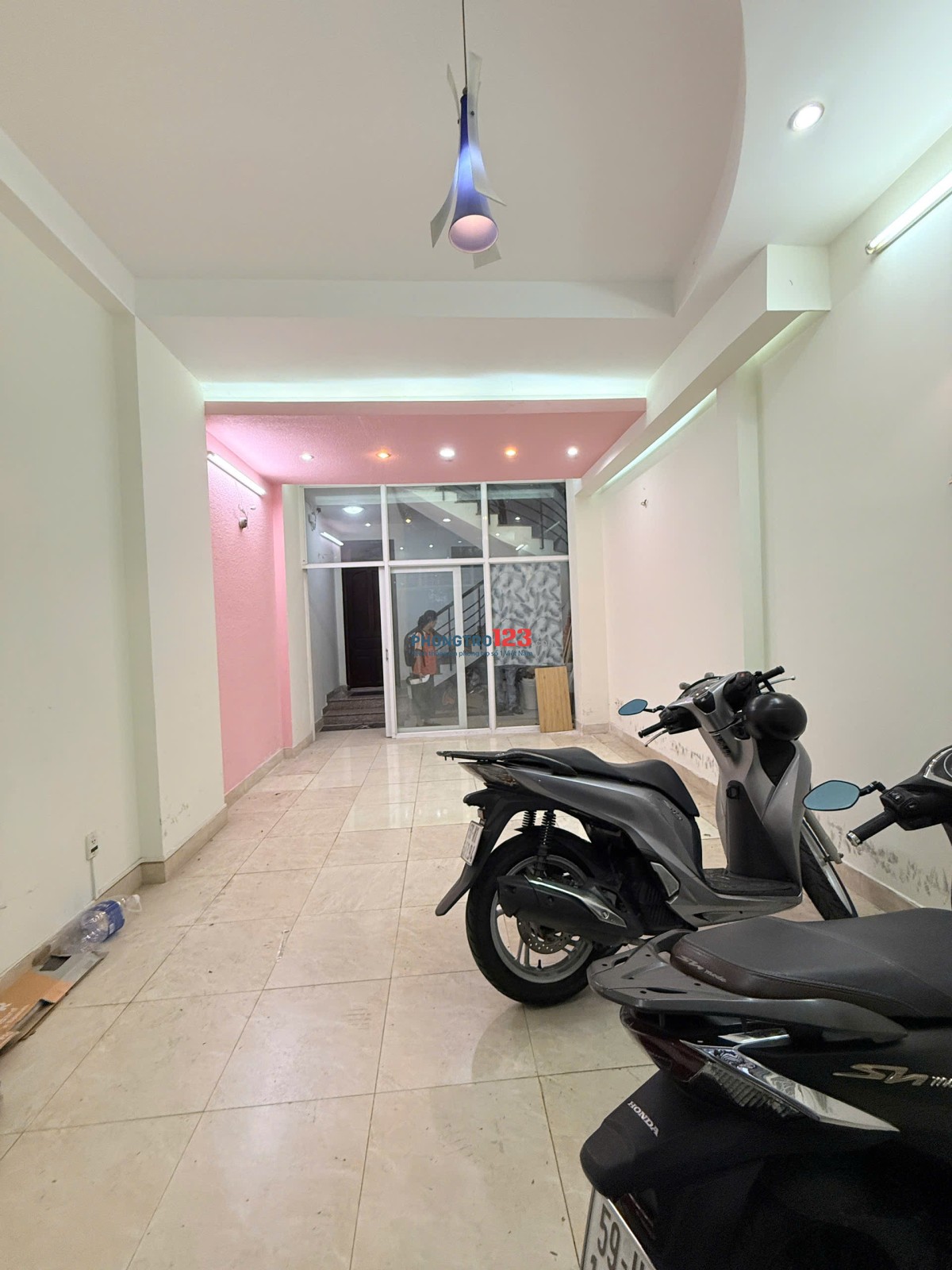 Chỉ 6tr, phòng (TRỆT) mới sơn đẹp Trần Thị Ngôi Quận 8. (28m2), WC, full nội thất, giờ giấc tự do