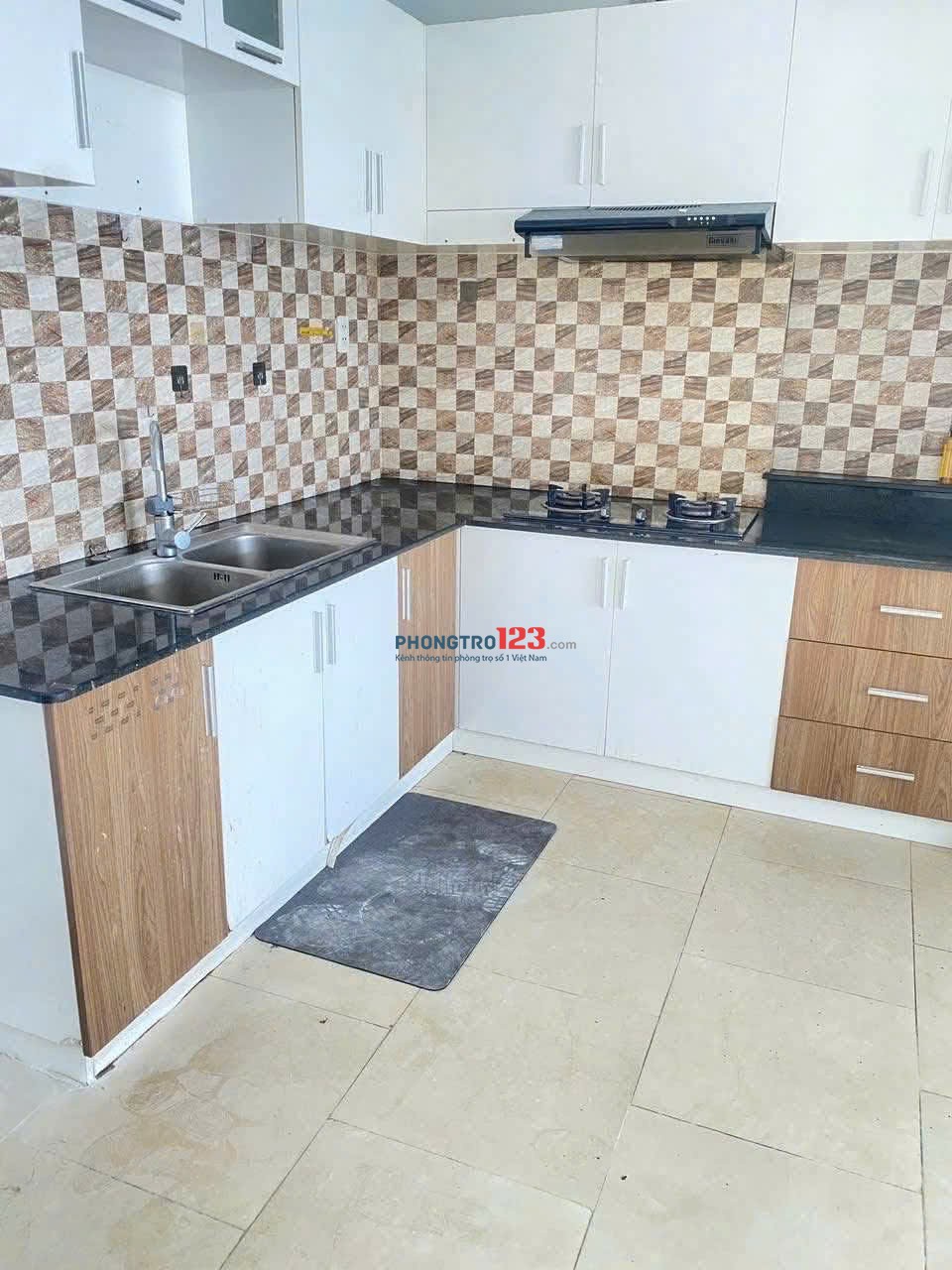 Chung cư Bảy Hiền cho thuê 3p ngủ, không nội thất giá 10,5tr/tháng