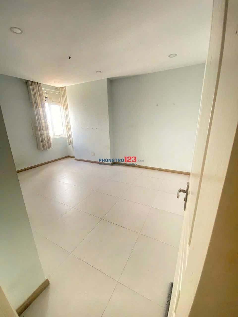 Chung cư Bảy Hiền cho thuê 3p ngủ, không nội thất giá 10,5tr/tháng