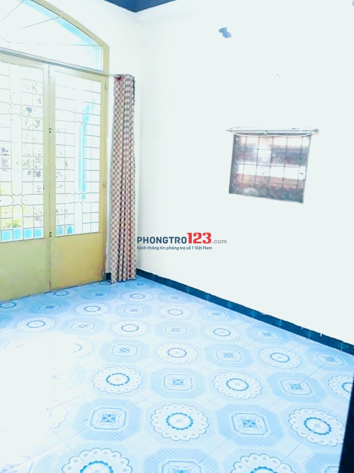 Cho Thuê Phòng Q3, rộng rãi thoải mái, cửa sổ ban công nội thất.2tr7 3tr3