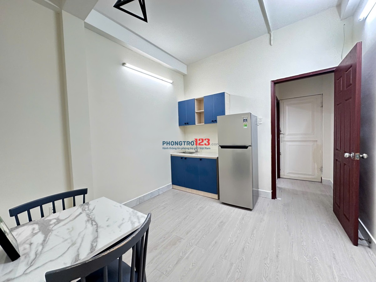 FULL NỘI THẤT TÁCH BẾP GẦN ĐẠI HỌC MỞ, MỸ THUẬT, KINH TẾ... SÁT QUẬN 1, QUẬN 3 TRUNG TÂM PHÚ NHUẬN