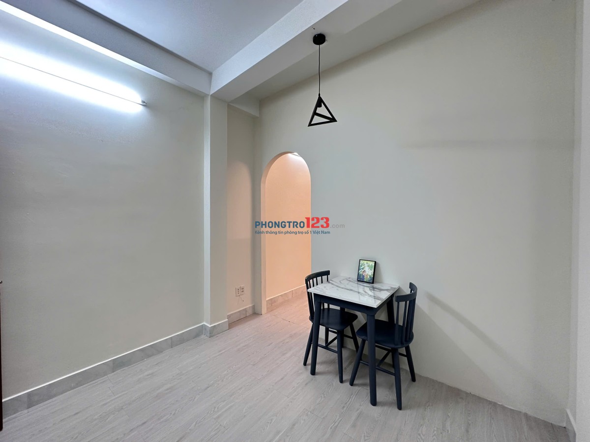 FULL NỘI THẤT TÁCH BẾP GẦN ĐẠI HỌC MỞ, MỸ THUẬT, KINH TẾ... SÁT QUẬN 1, QUẬN 3 TRUNG TÂM PHÚ NHUẬN