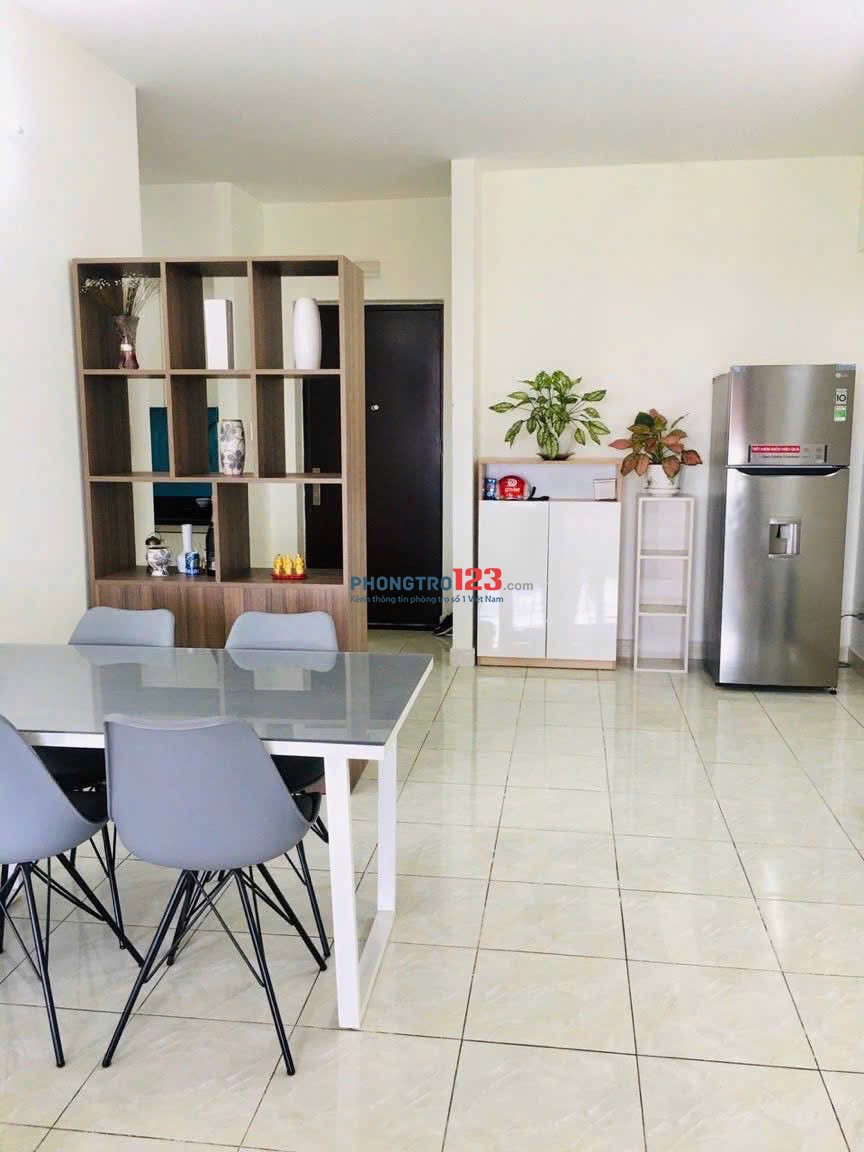 Chung cư Phú Thạnh, Nguyễn Sơn, TP: 70m2, 2p ngủ, 8tr, nội thất