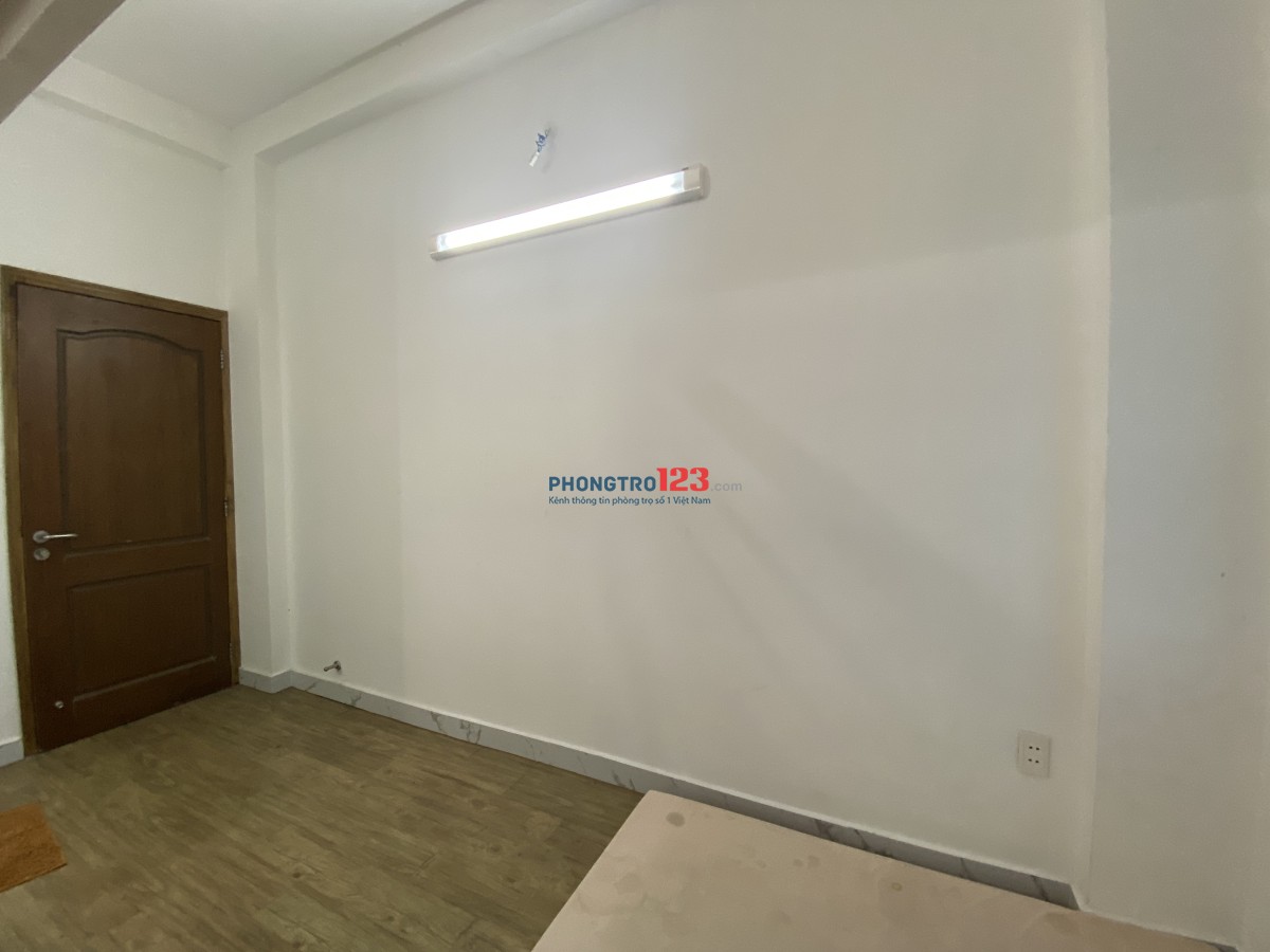 Cho thuê phòng trọ cao cấp có máy lạnh, gác lửng đầy đủ tiện nghi. Giá 3,8 triệu