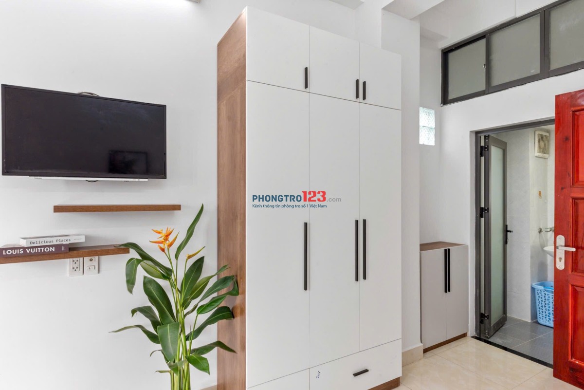 Cho thuê căn hộ 45m² ban công – Nhà mới, full nội thất | Gần HỒNG BÀNG, UEF, UTH, Ngoại thương…