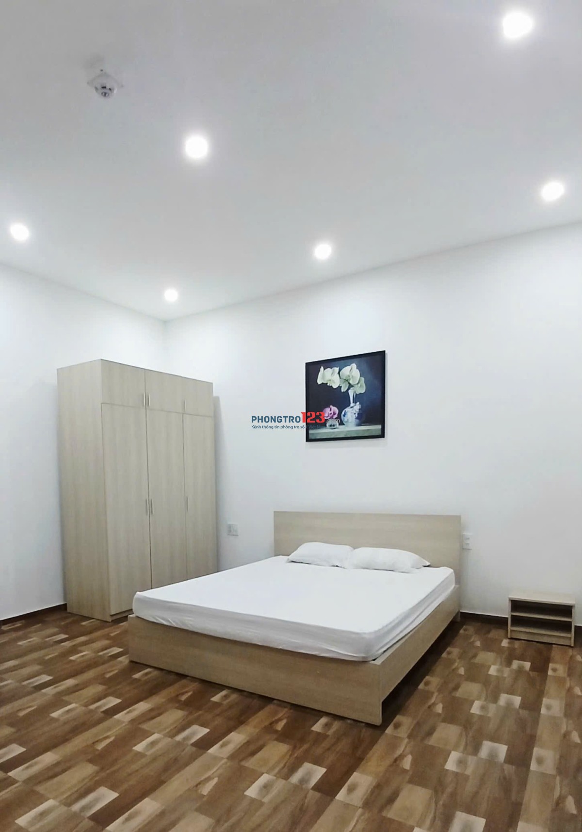 Cho thuê căn hộ 45m2 đường Nguyễn Văn Thoại.