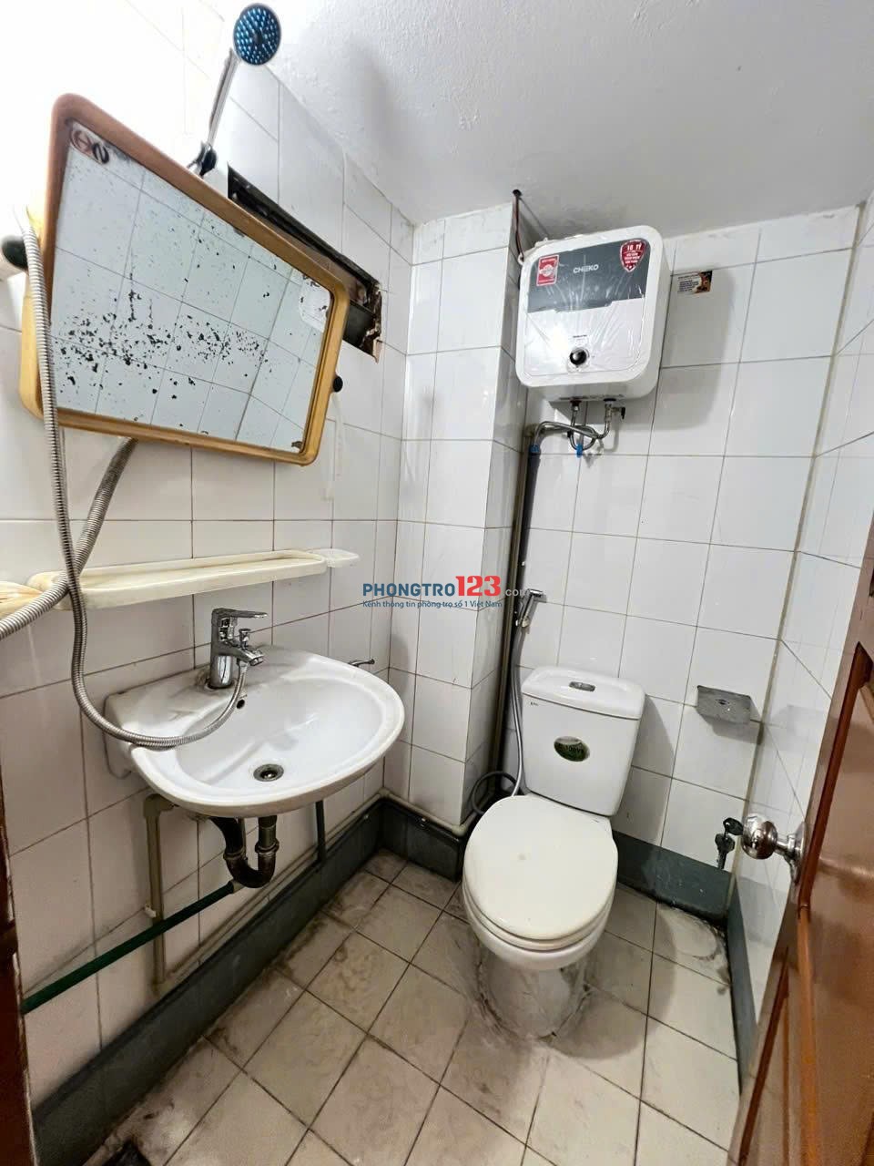  111 NGUYỄN KHUYẾN, VĂN MIẾU, HN ️ trống p 101 giá 4.3tr vào ở ngay