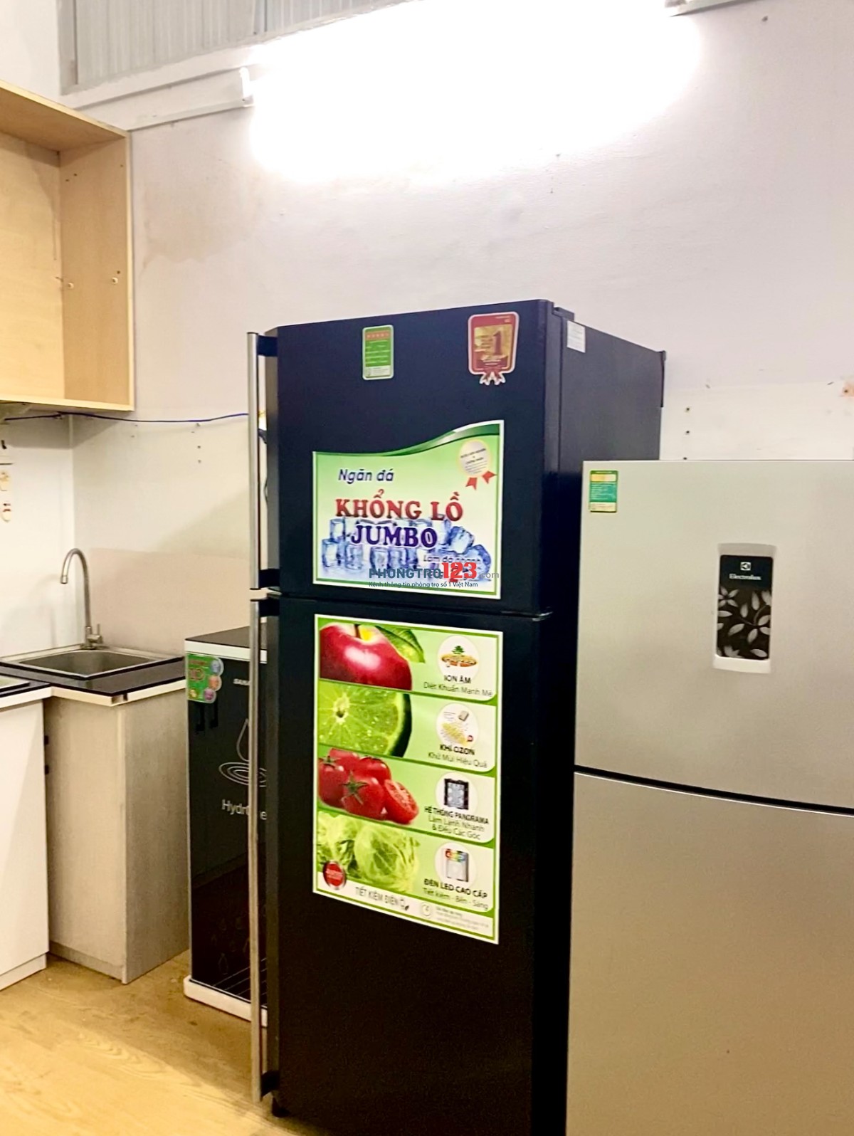 Ở ghép q4 sát bên DH Nguyễn Tất Thành
