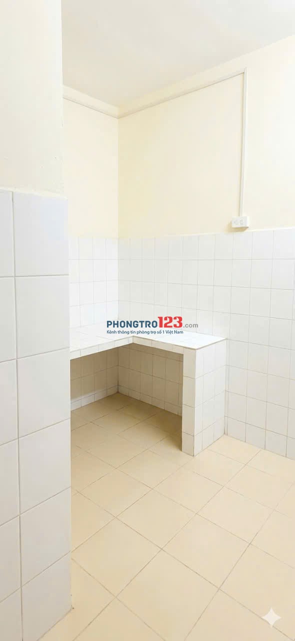 CHO THUÊ CĂN HỘ TẬP THỂ TẦNG 3 MẶT ĐƯỜNG 189 MINH KHAI - 2 NGỦ MỚI - KHU NHÀ ỐP LÁT SẠCH ĐẸP
