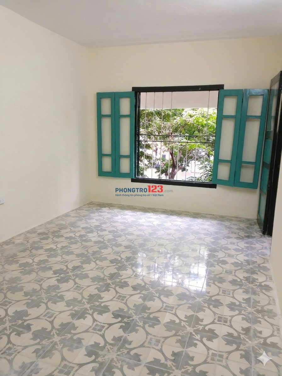 CHO THUÊ CĂN HỘ TẬP THỂ TẦNG 3 MẶT ĐƯỜNG 189 MINH KHAI - 2 NGỦ MỚI - KHU NHÀ ỐP LÁT SẠCH ĐẸP