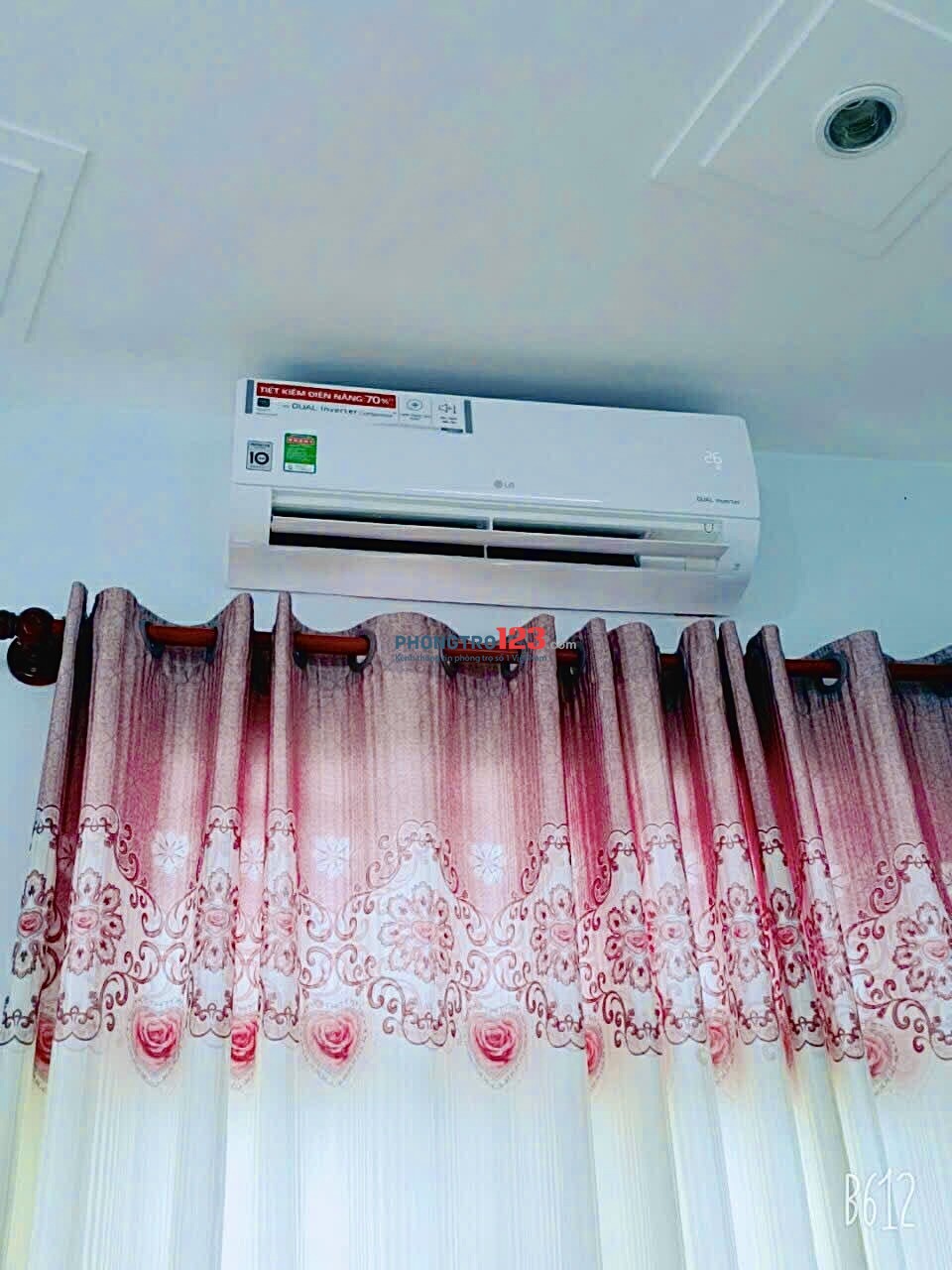 Ở ghép q4 sát bên DH Nguyễn Tất Thành