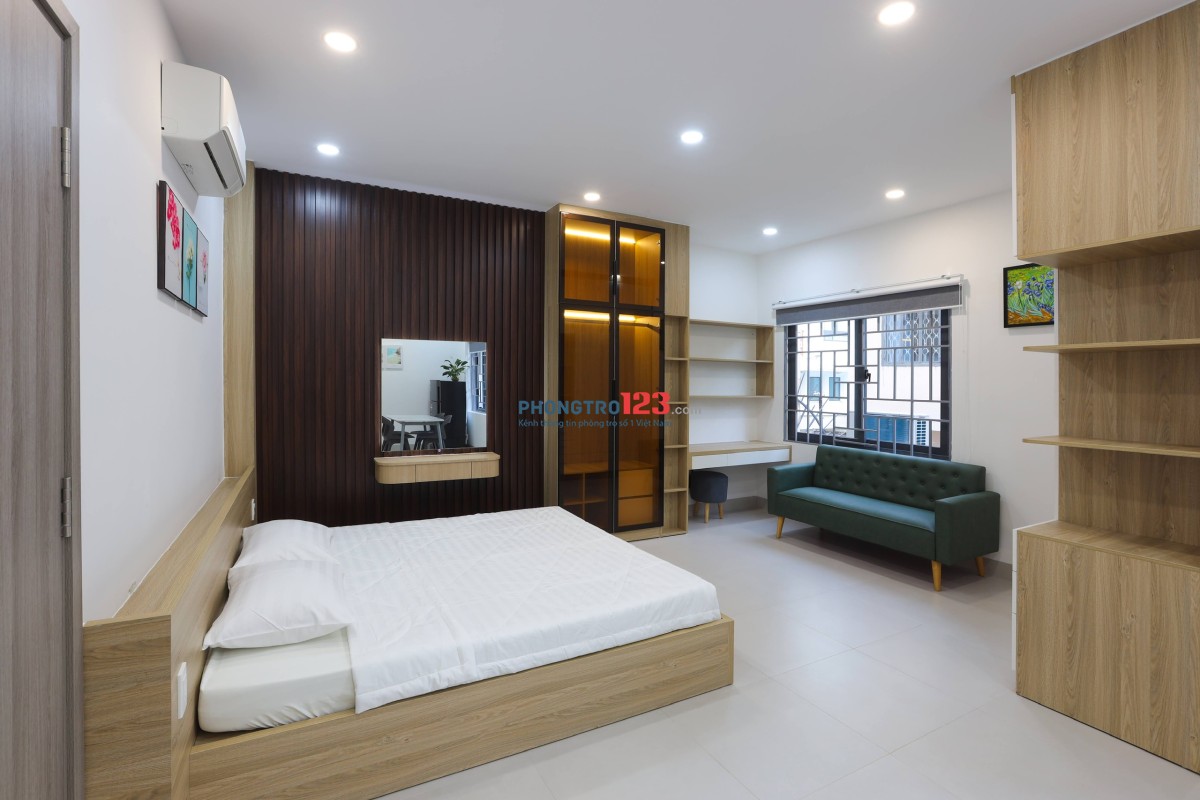 FULL NỘI THẤT HOÀNG DIỆU PHÚ NHUẬN RỘNG 40M2 SIÊU THOÁNG DI CHUYỂN THUẬN TIỆN QUA CÁC QUẬN