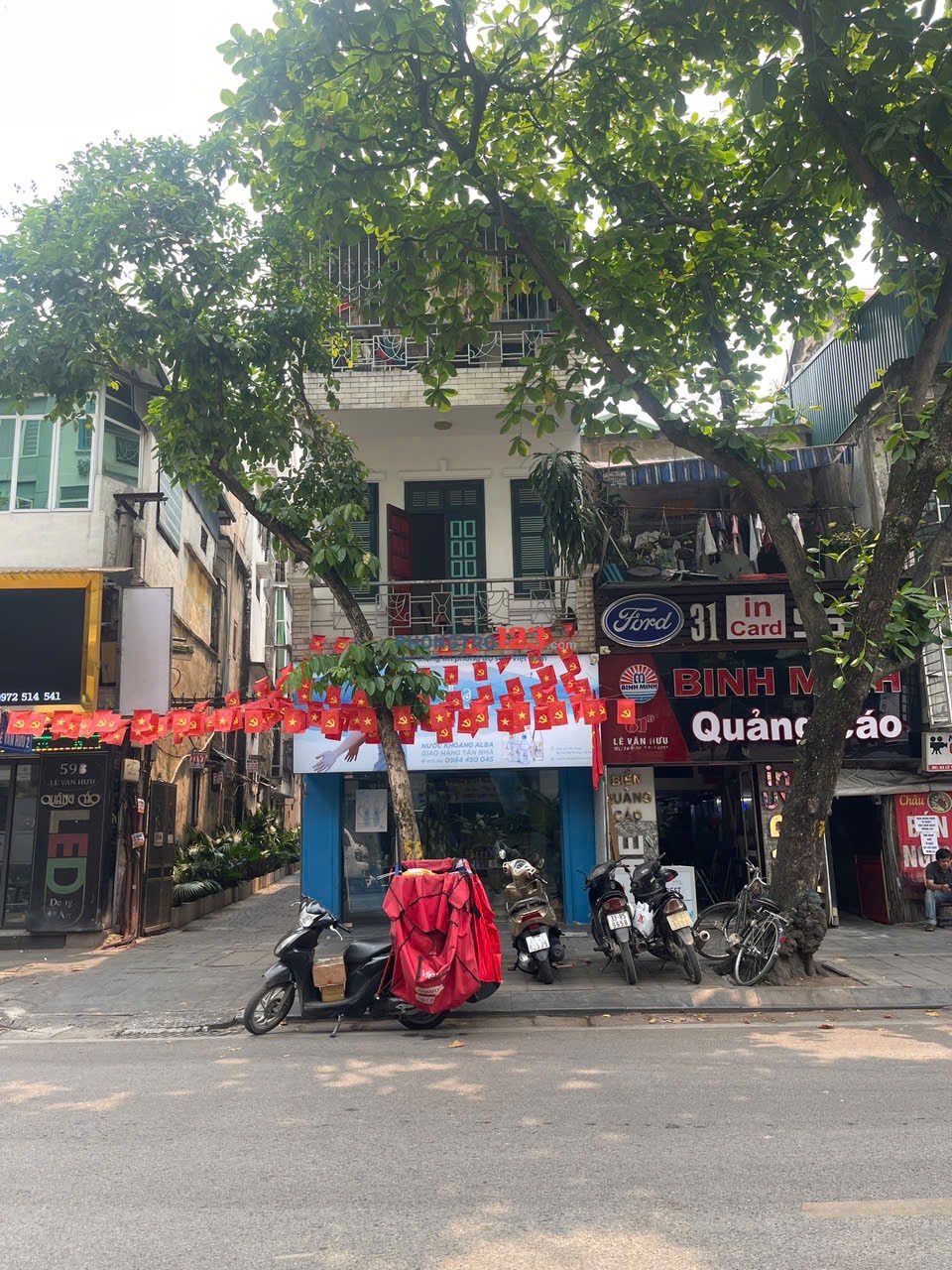 CHO THUÊ NHÀ MẶT PHỐ LÊ VĂN HƯU, HOÀN KIẾM 75m², 3 TẦNG CÁCH HỒ GƯƠM 1KM 18TR/THÁNG