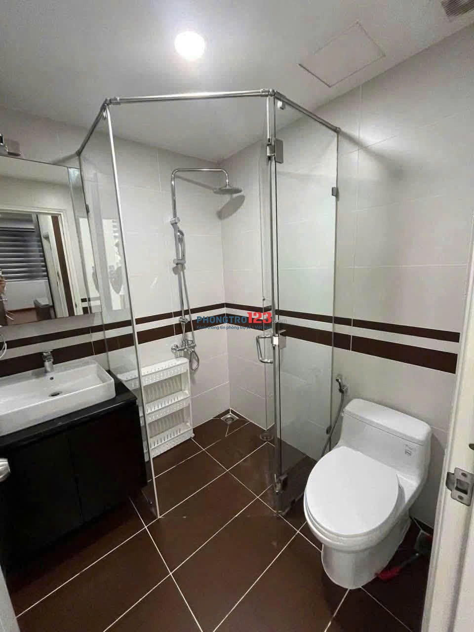 Chung cư Hoa Sen-3PN Giá 14 Tr/th 96m2 full Nội Thất có ban công