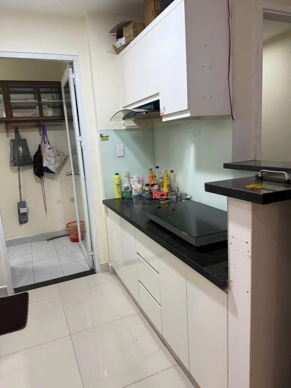 Chung cư Screc 2PN- full nội thất giá 14 Tr/th, 76m2 có ban công.
