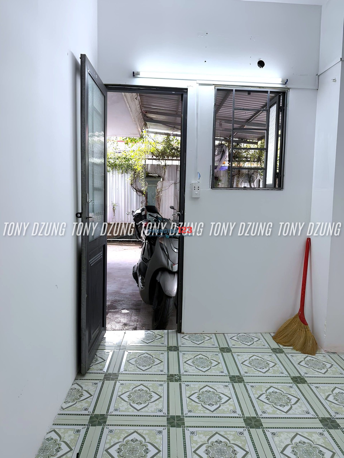 PHÒNG GÁC CÓ CỬA SỔ TRỜI THOÁNG - NGAY DƯƠNG QUẢNG HÀM - GẦN ĐH VĂN LANG