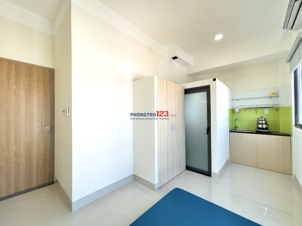 STUDIO MỚI XÂY NGAY ĐH GTVT, NGÃ 4 HÀNG XANH CHỈ 4TR2